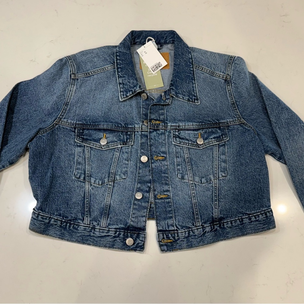 NWT H&M Classic Cropped Blue Denim Jacket